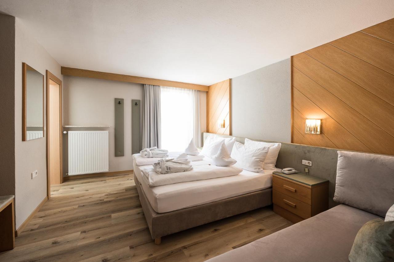 Hotel Alpenjuwel Melago ภายนอก รูปภาพ