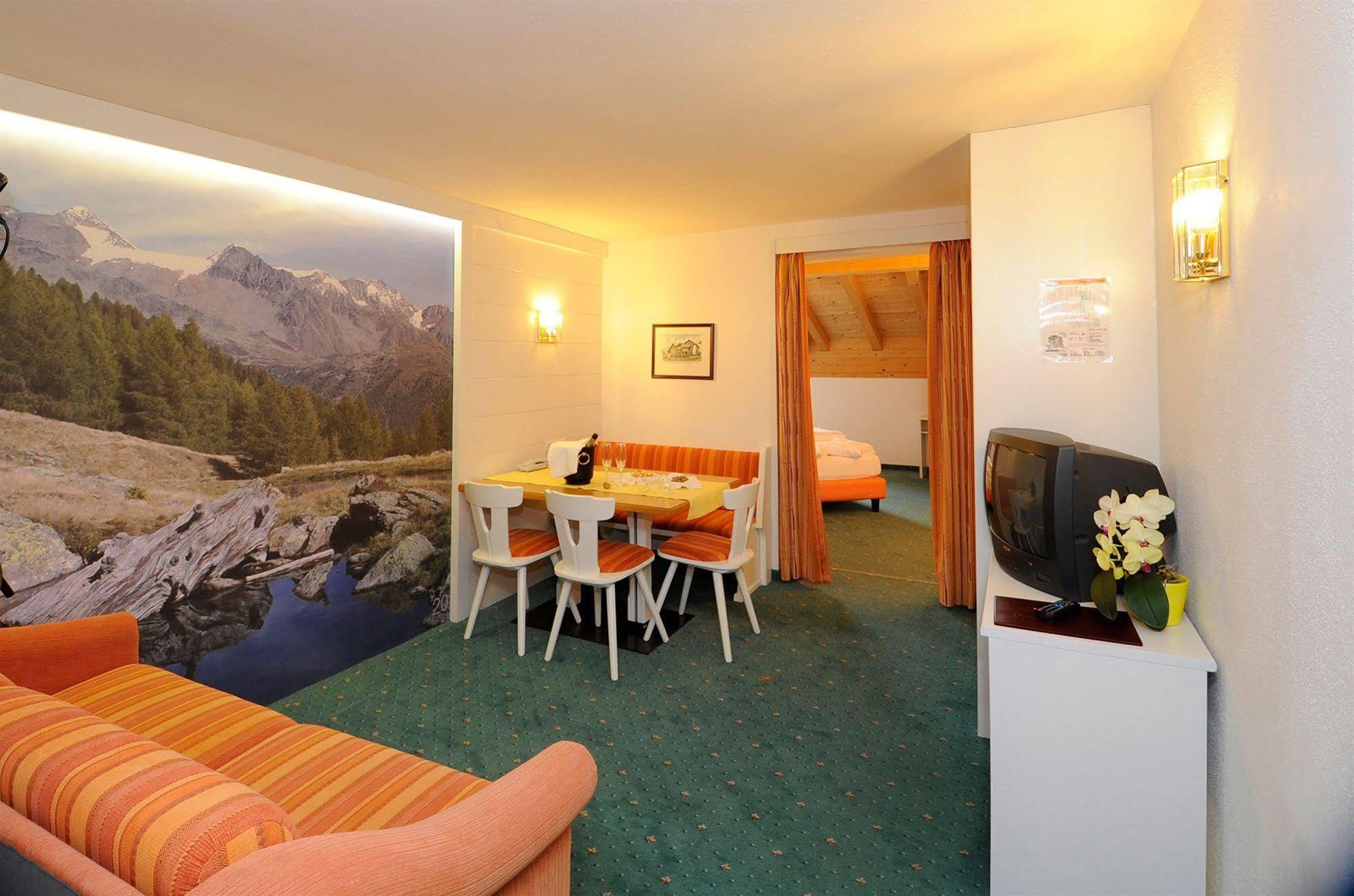 Hotel Alpenjuwel Melago ภายนอก รูปภาพ